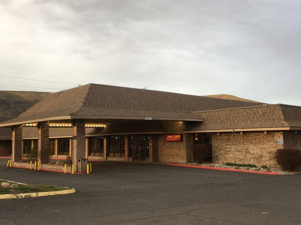 The FairBridge Inn, Suites & Conference Center - Yakima