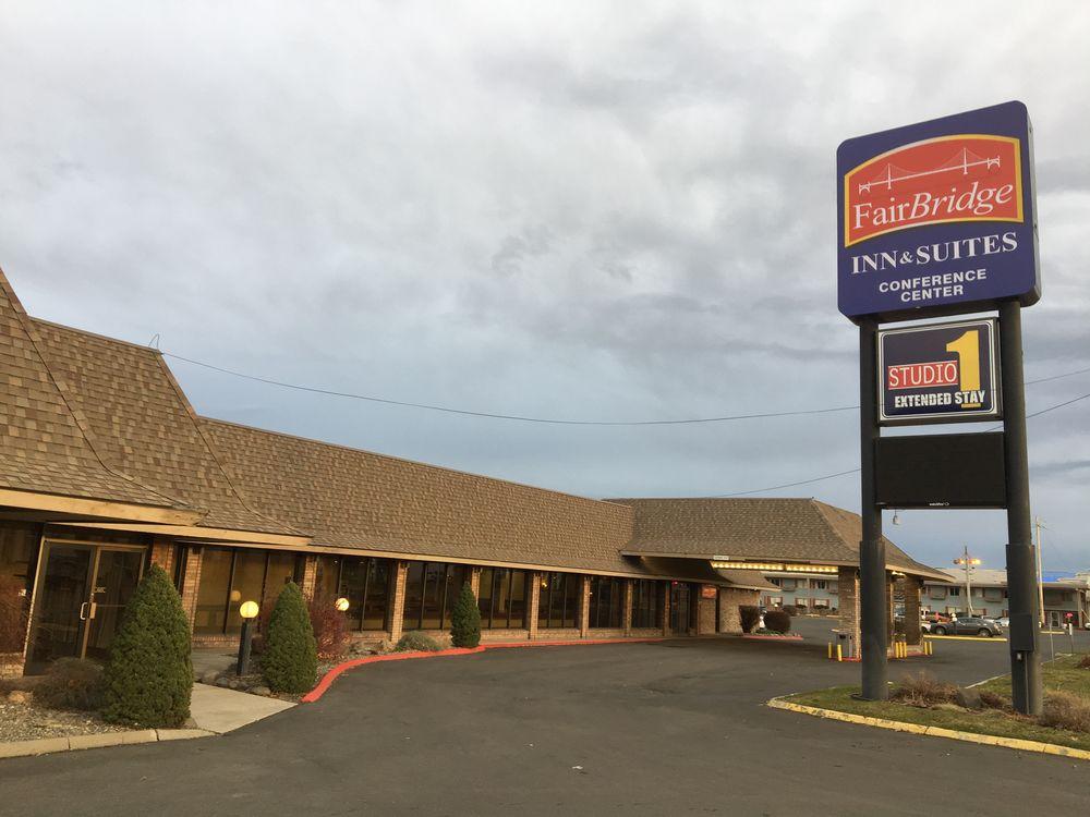 The FairBridge Inn, Suites & Conference Center - Yakima