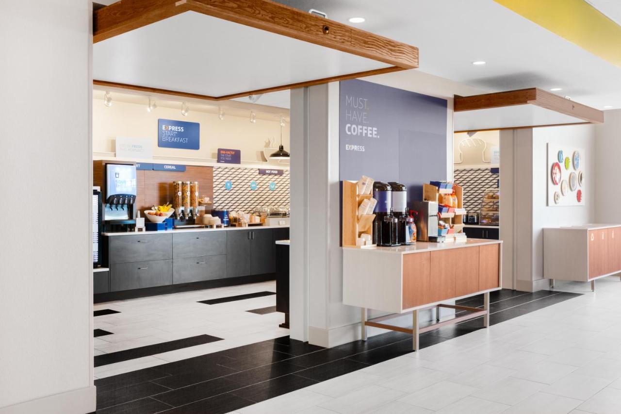 Holiday Inn Express & Suites Union Gap