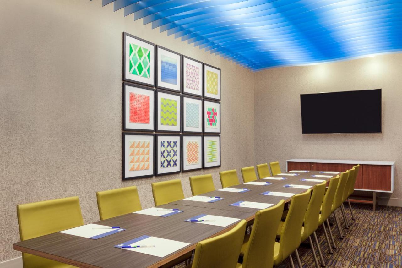 Holiday Inn Express & Suites Union Gap
