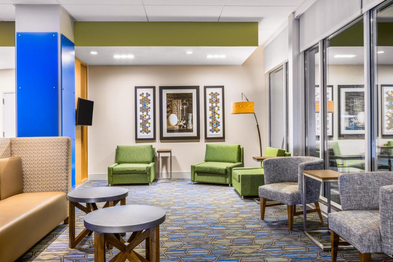 Holiday Inn Express & Suites Union Gap