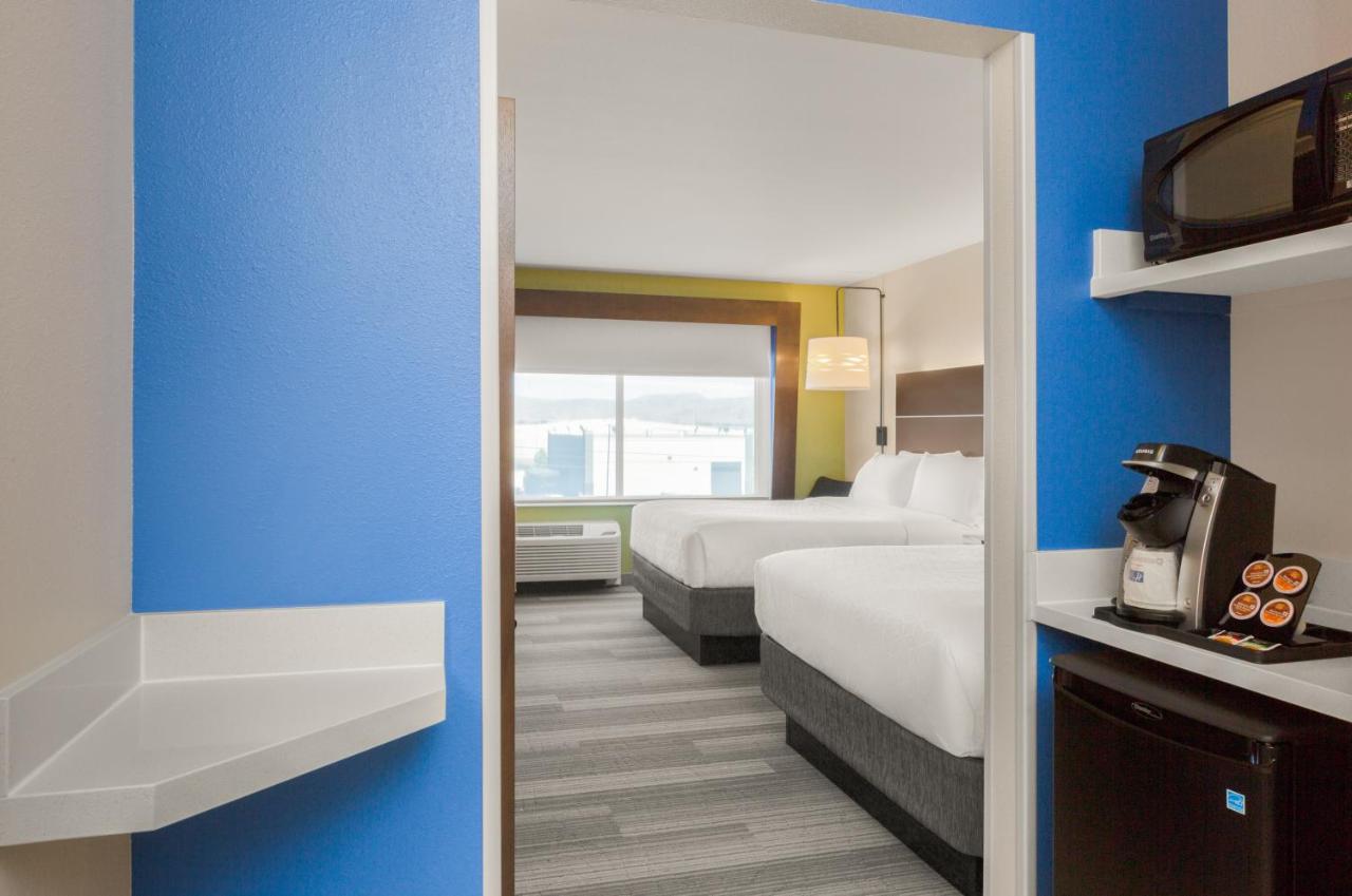 Holiday Inn Express & Suites Union Gap
