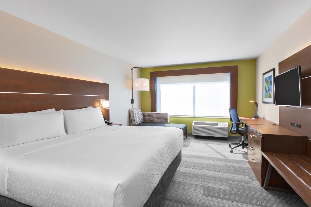 Holiday Inn Express & Suites Union Gap