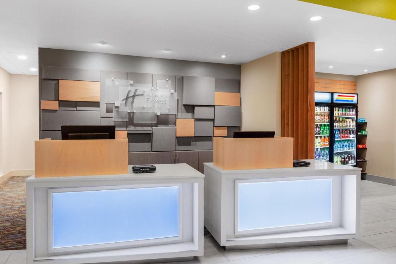 Holiday Inn Express & Suites Union Gap