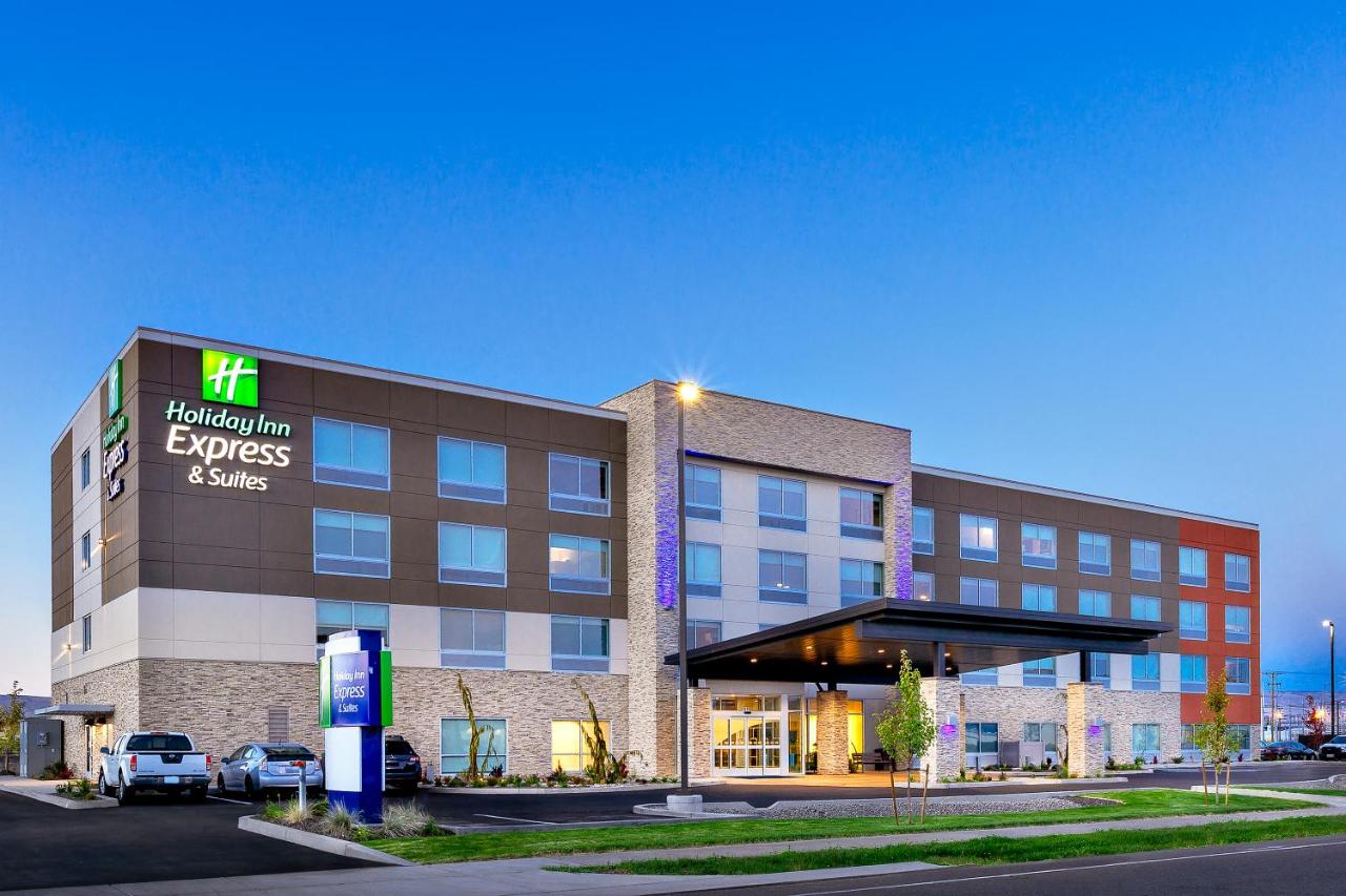 Holiday Inn Express & Suites Union Gap