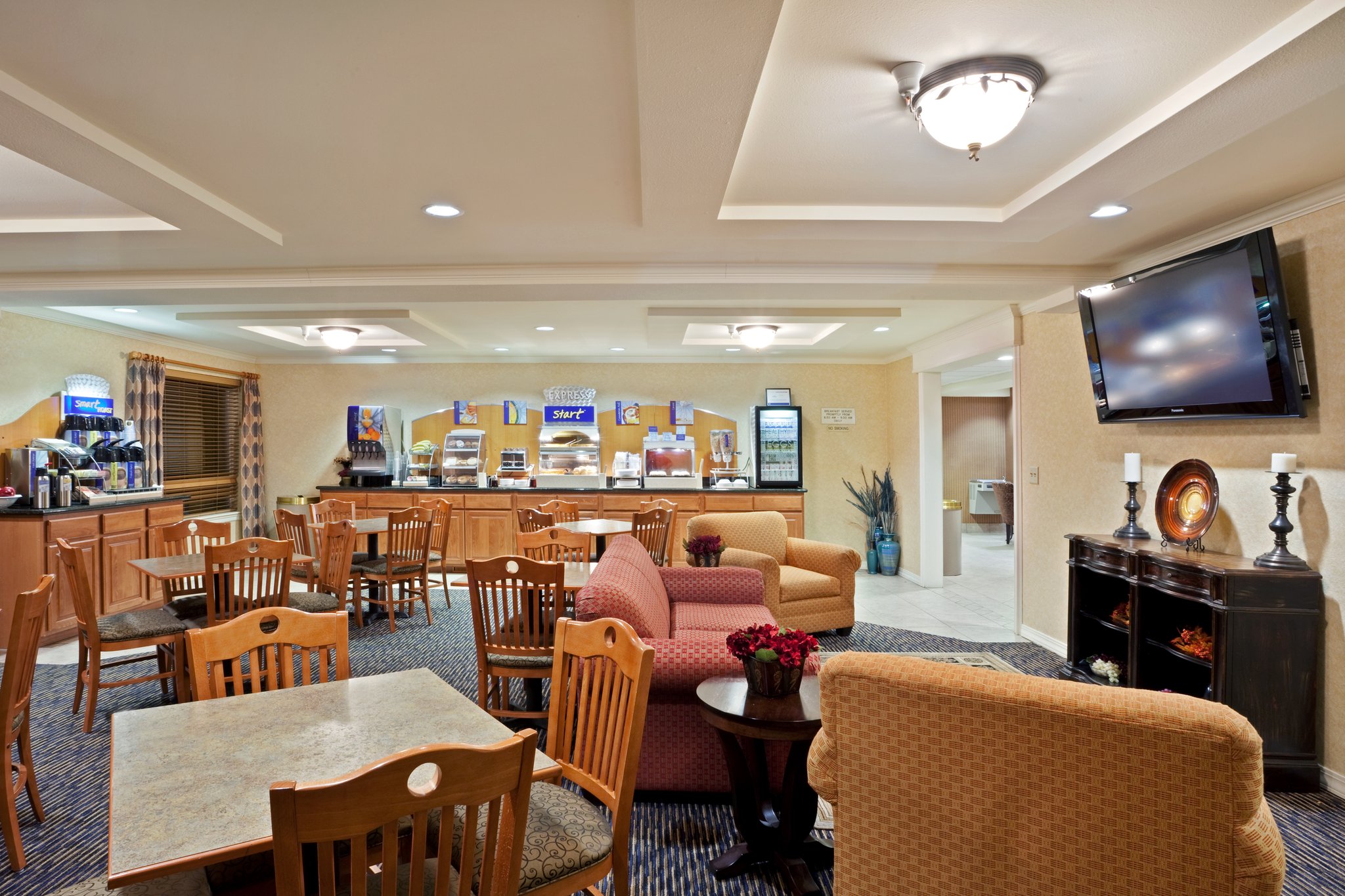 La Quinta Inn & Suites by Wyndham Yakima Downtown