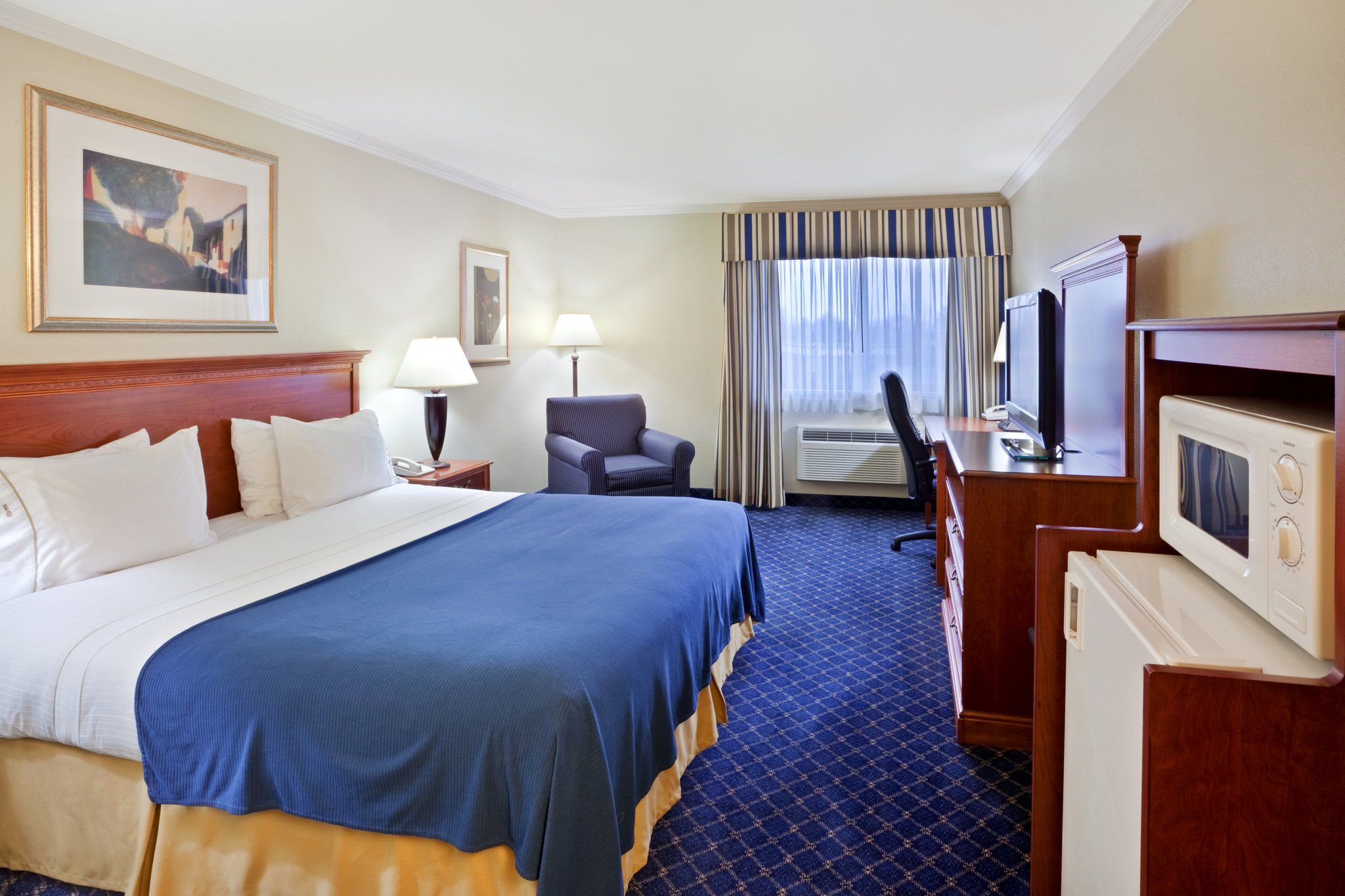 La Quinta Inn & Suites by Wyndham Yakima Downtown