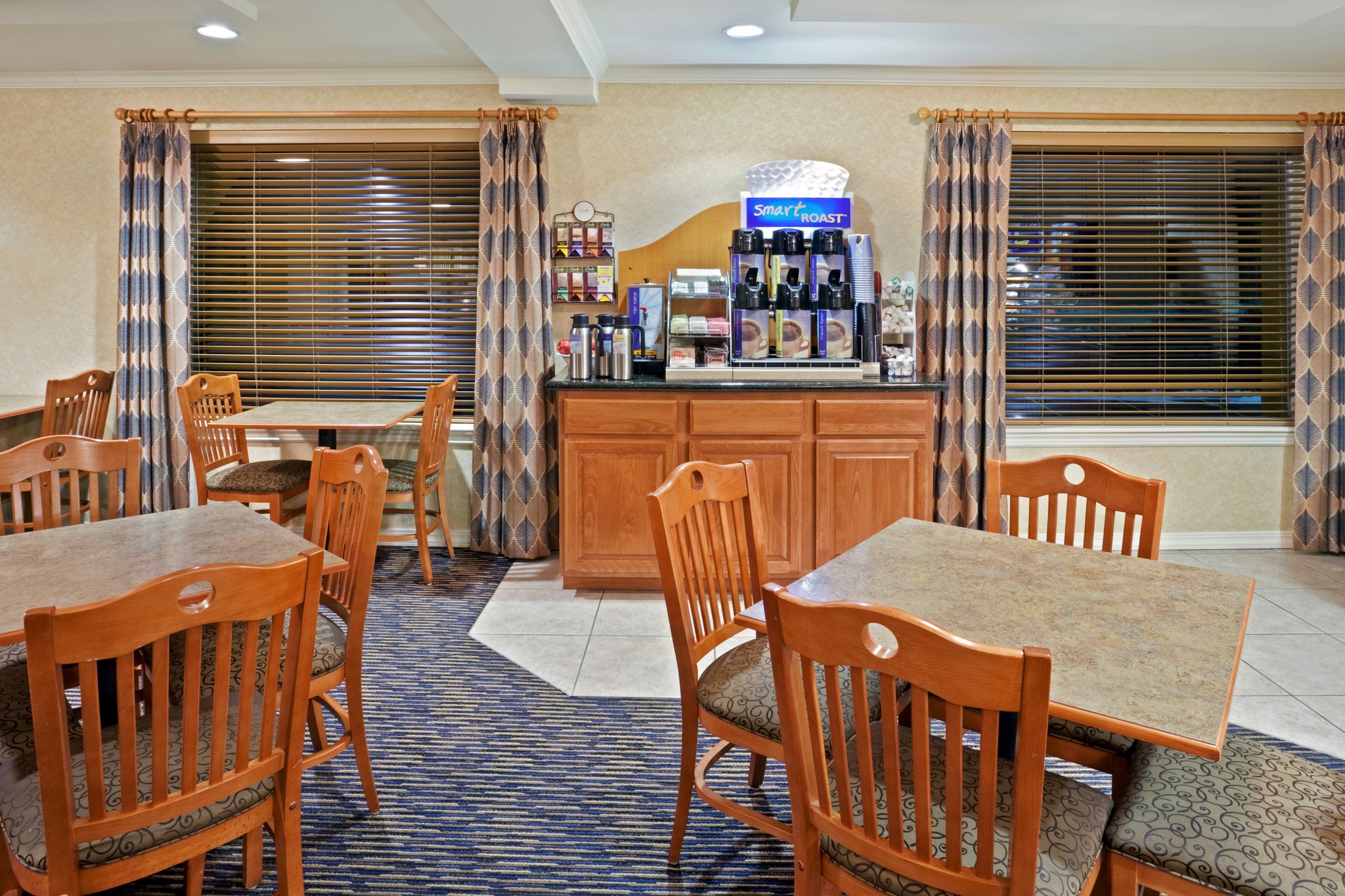 La Quinta Inn & Suites by Wyndham Yakima Downtown