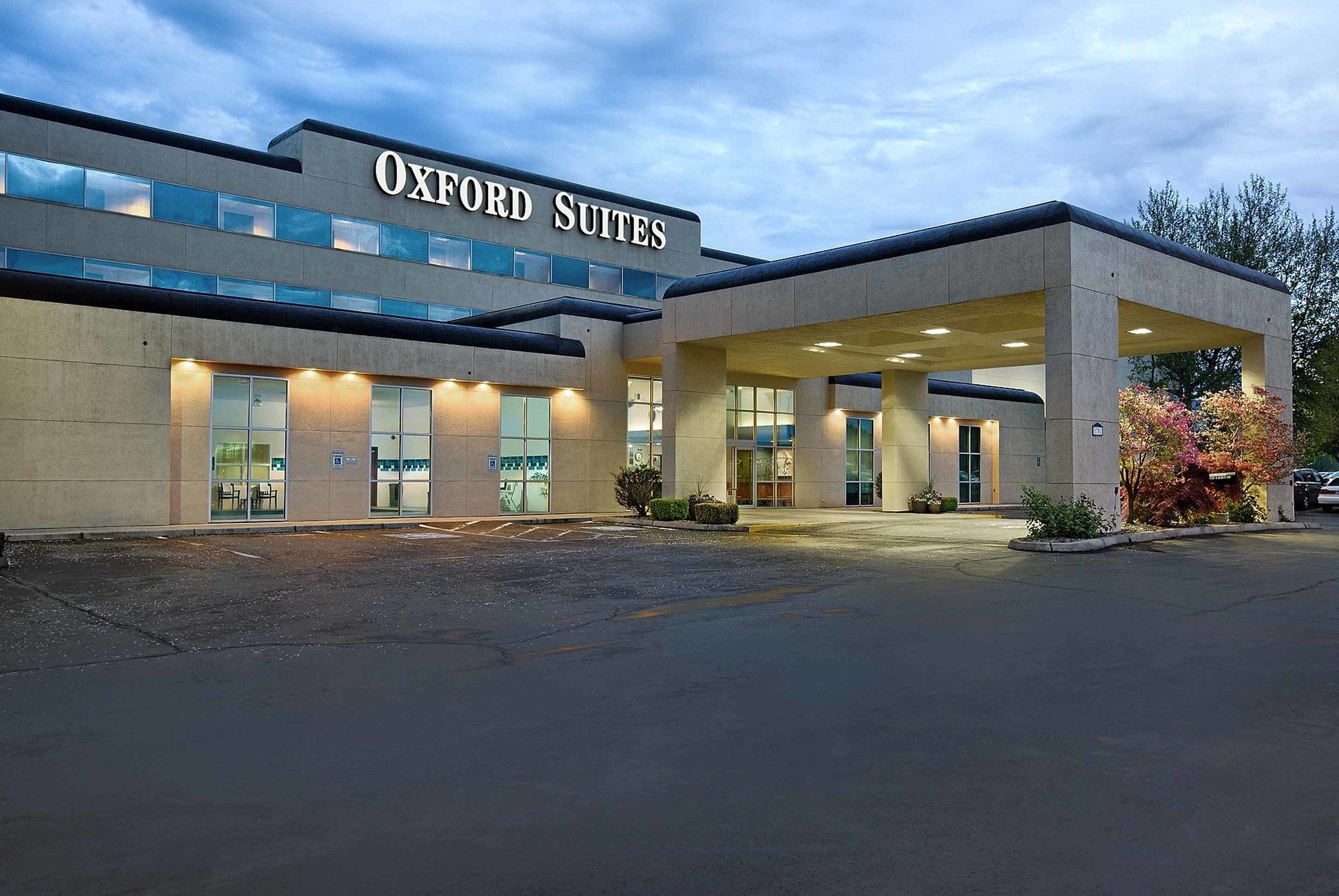 Oxford Suites Yakima