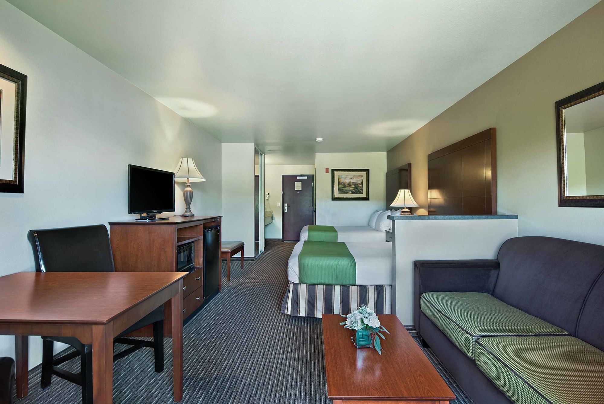 Oxford Suites Yakima