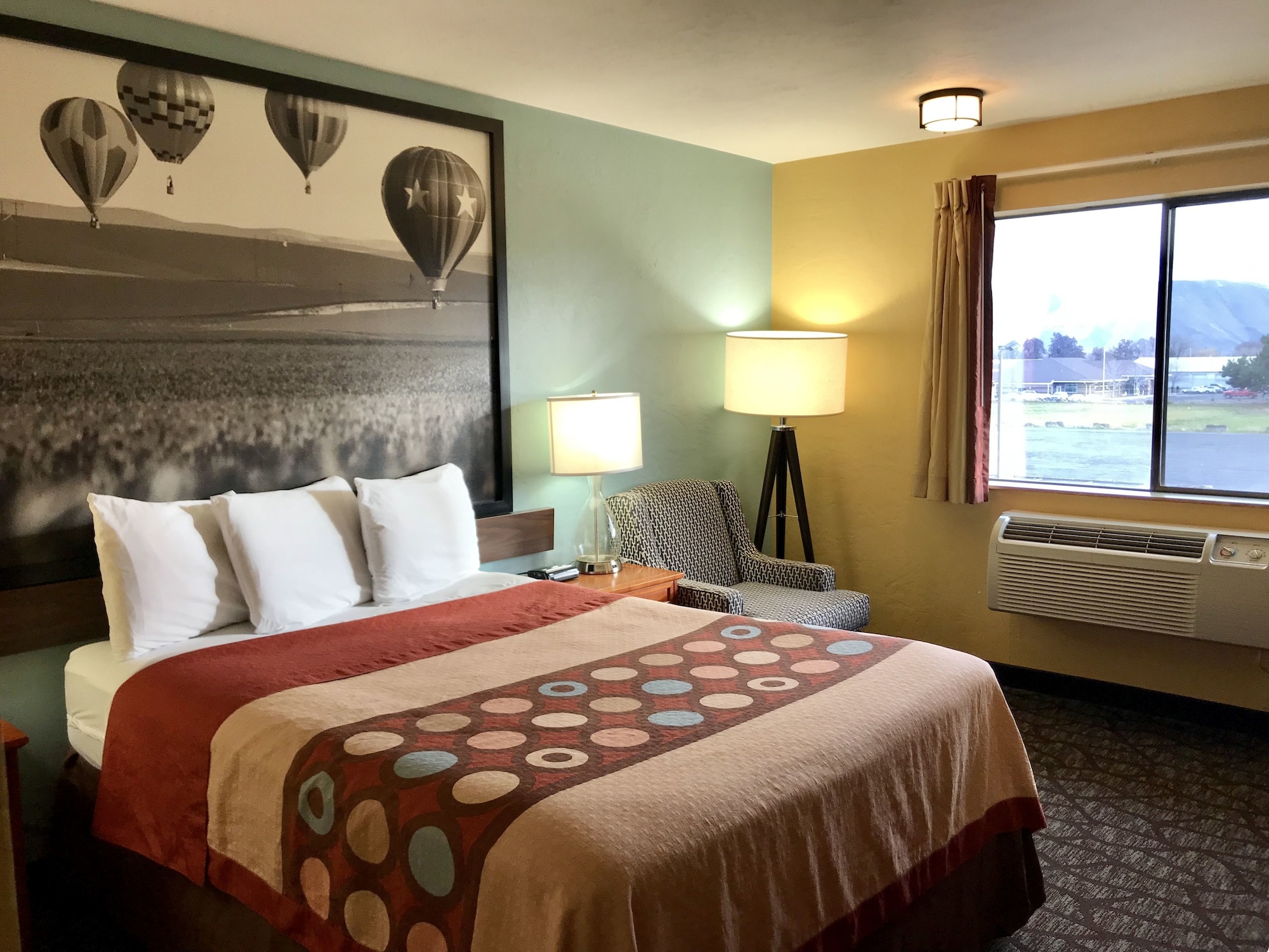Super 8 by Wyndham Union Gap Yakima Area