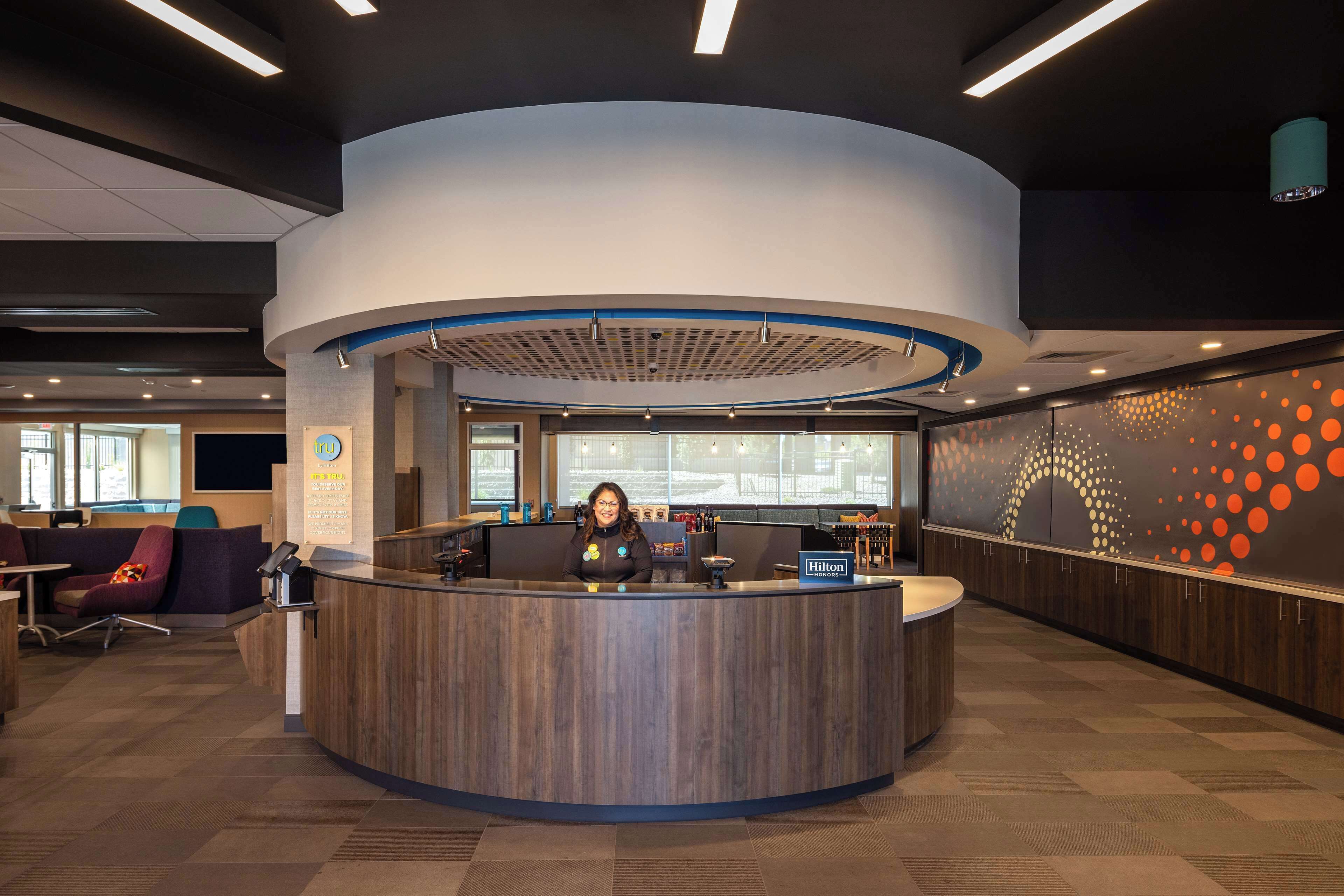 Tru by Hilton Yakima Airport