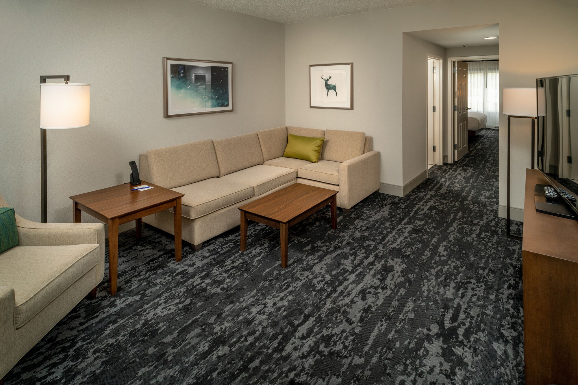 Delta Hotels Huntington Mall