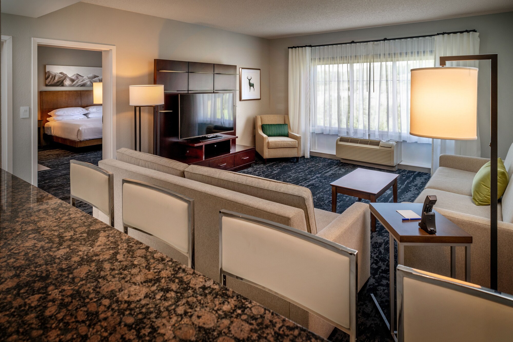 Delta Hotels Huntington Mall