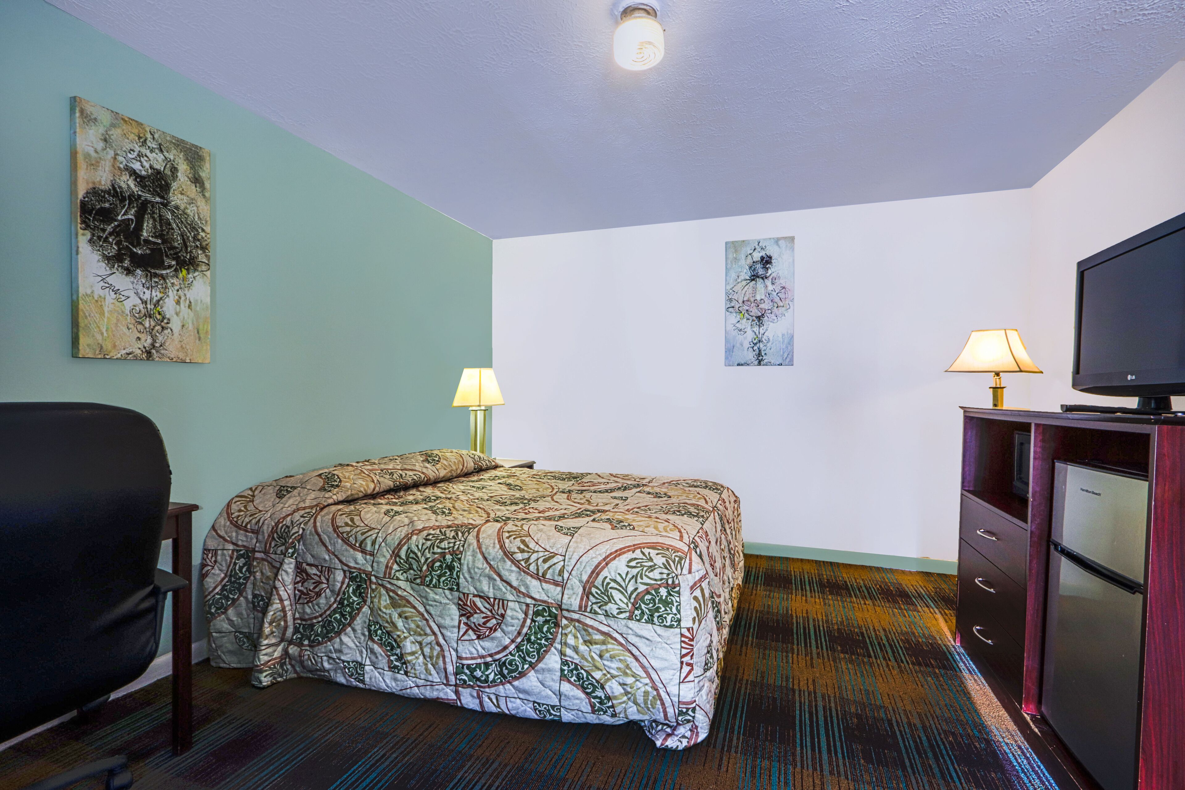 Travelers Inn by OYO Beaver, Hwy 19