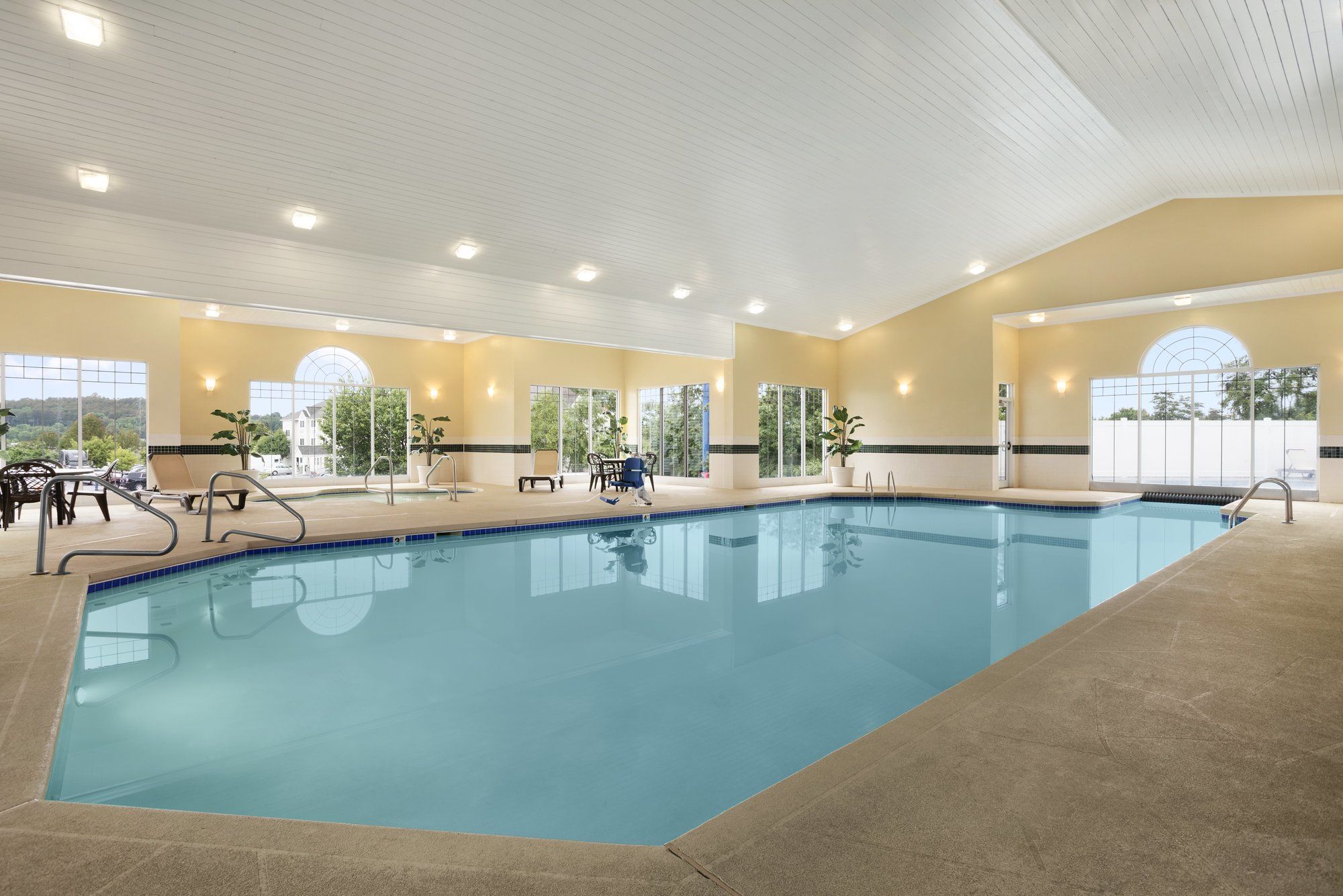 Country Inn & Suites by Radisson, Beckley, WV