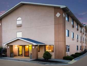 Super 8 by Wyndham Beckley