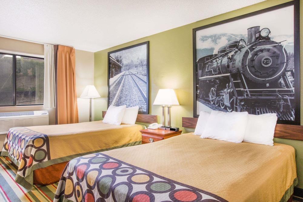 Super 8 by Wyndham Beckley