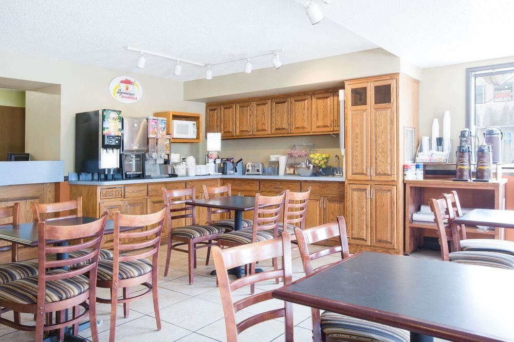 Super 8 by Wyndham Beckley