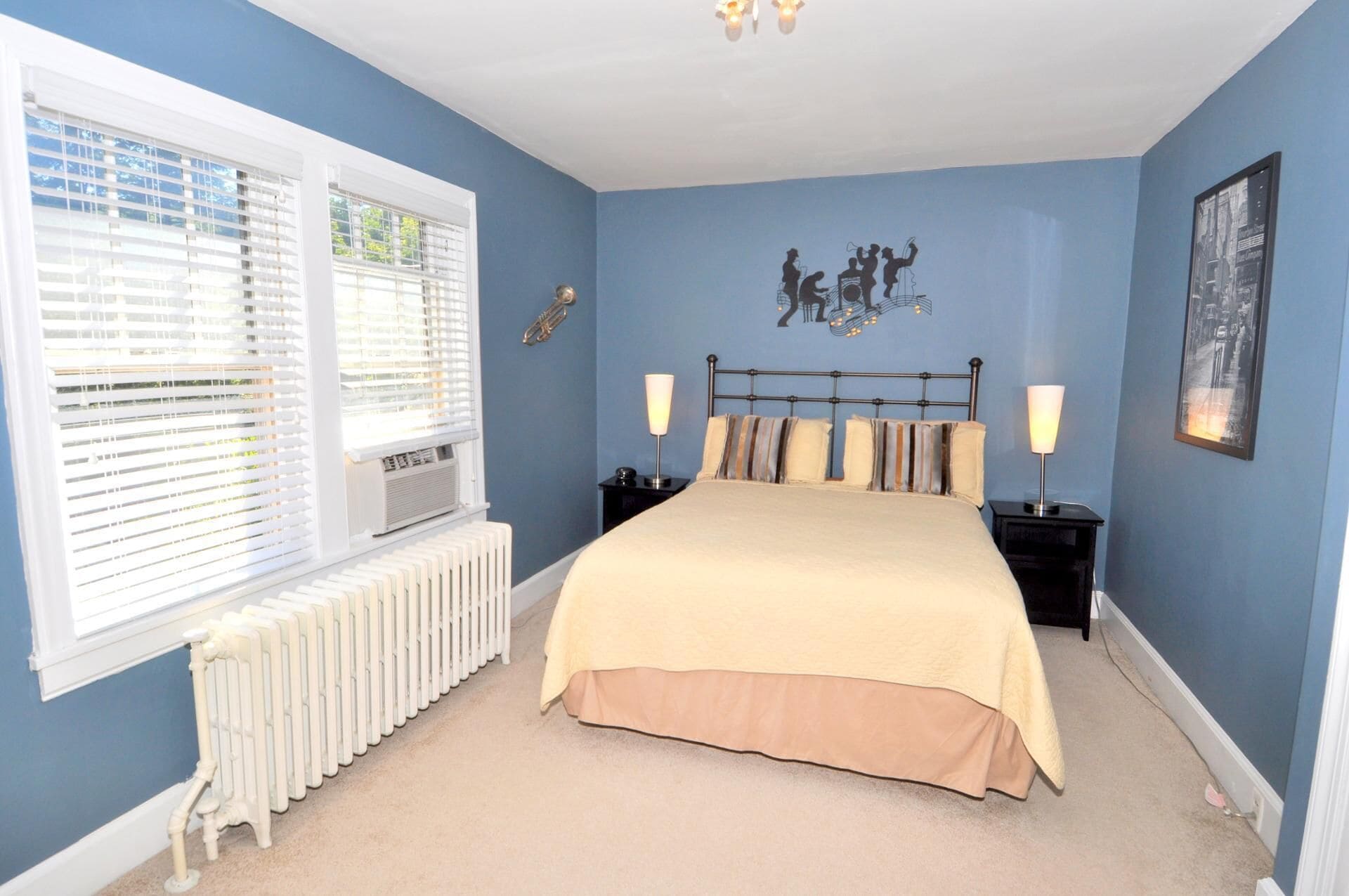 Aunt Beas Bungalow - Right In Town