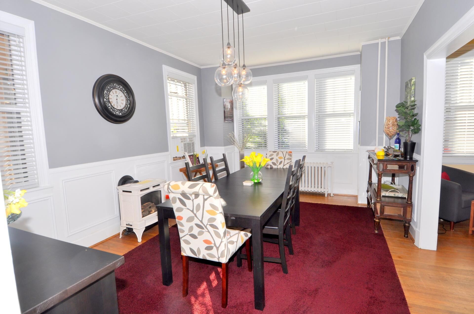 Aunt Beas Bungalow - Right In Town