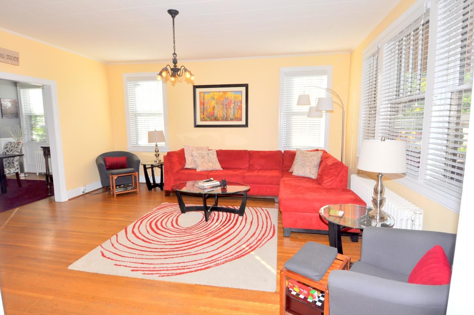 Aunt Beas Bungalow - Right In Town