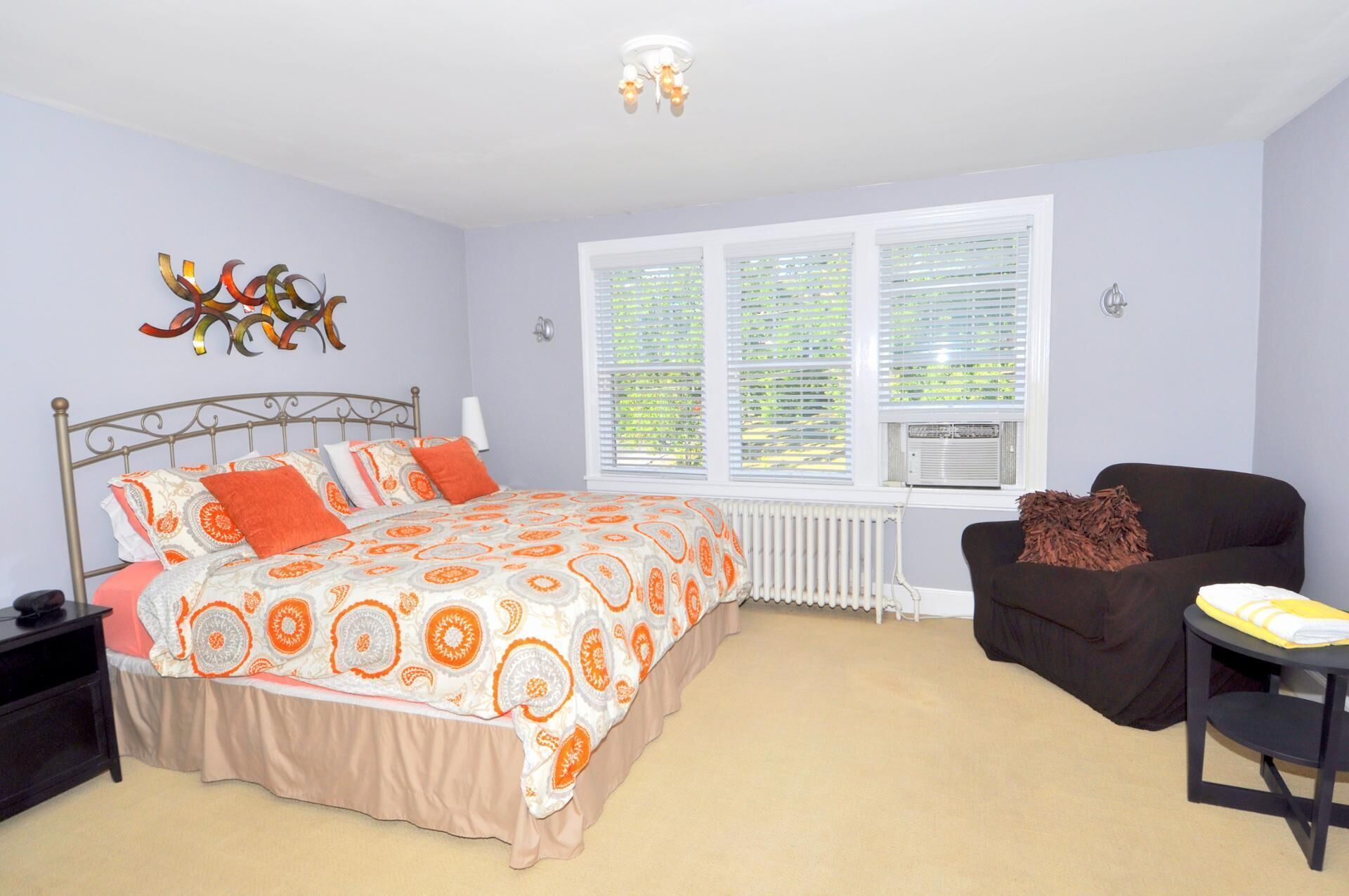 Aunt Beas Bungalow - Right In Town