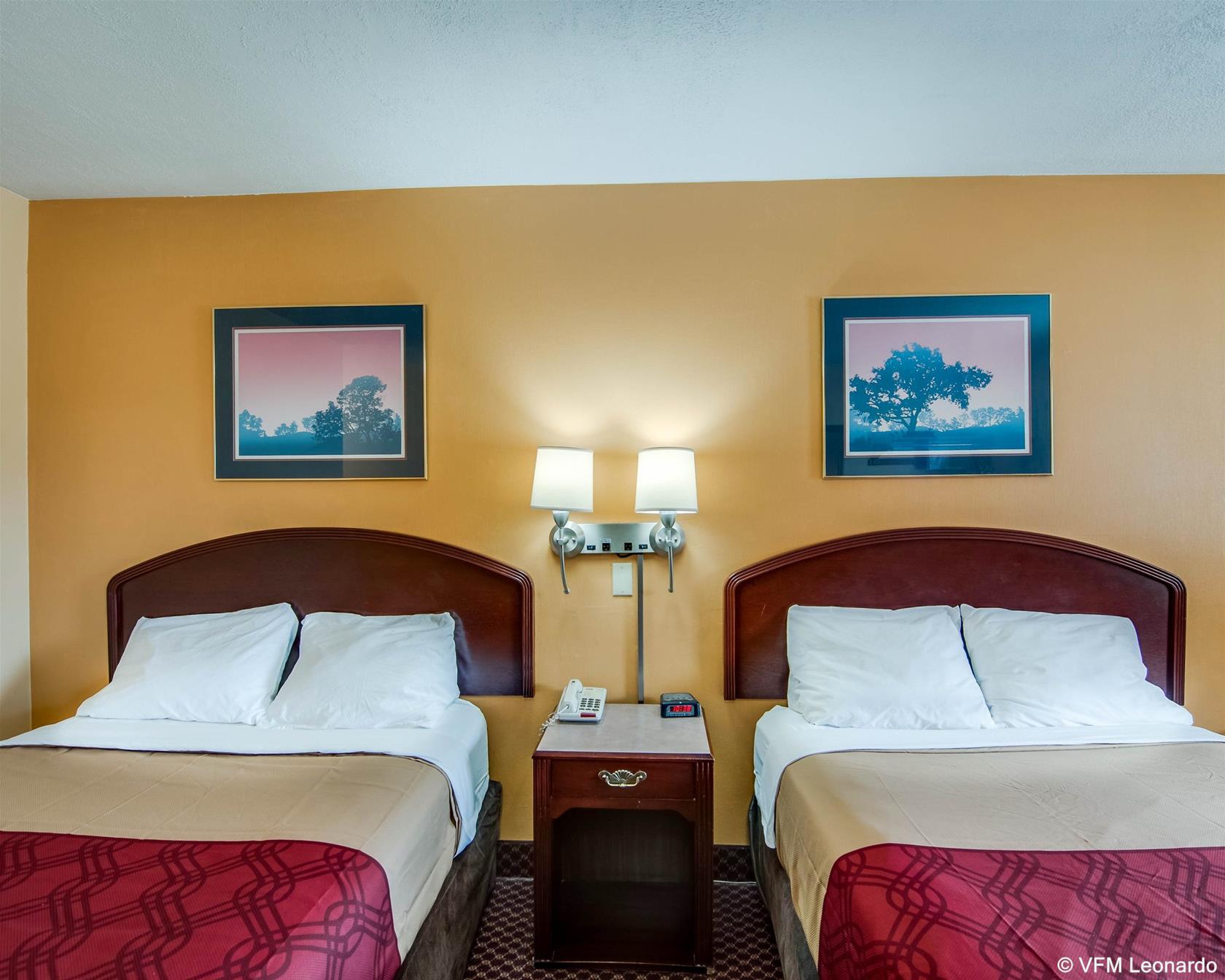 Econo Lodge Near Bluefield College