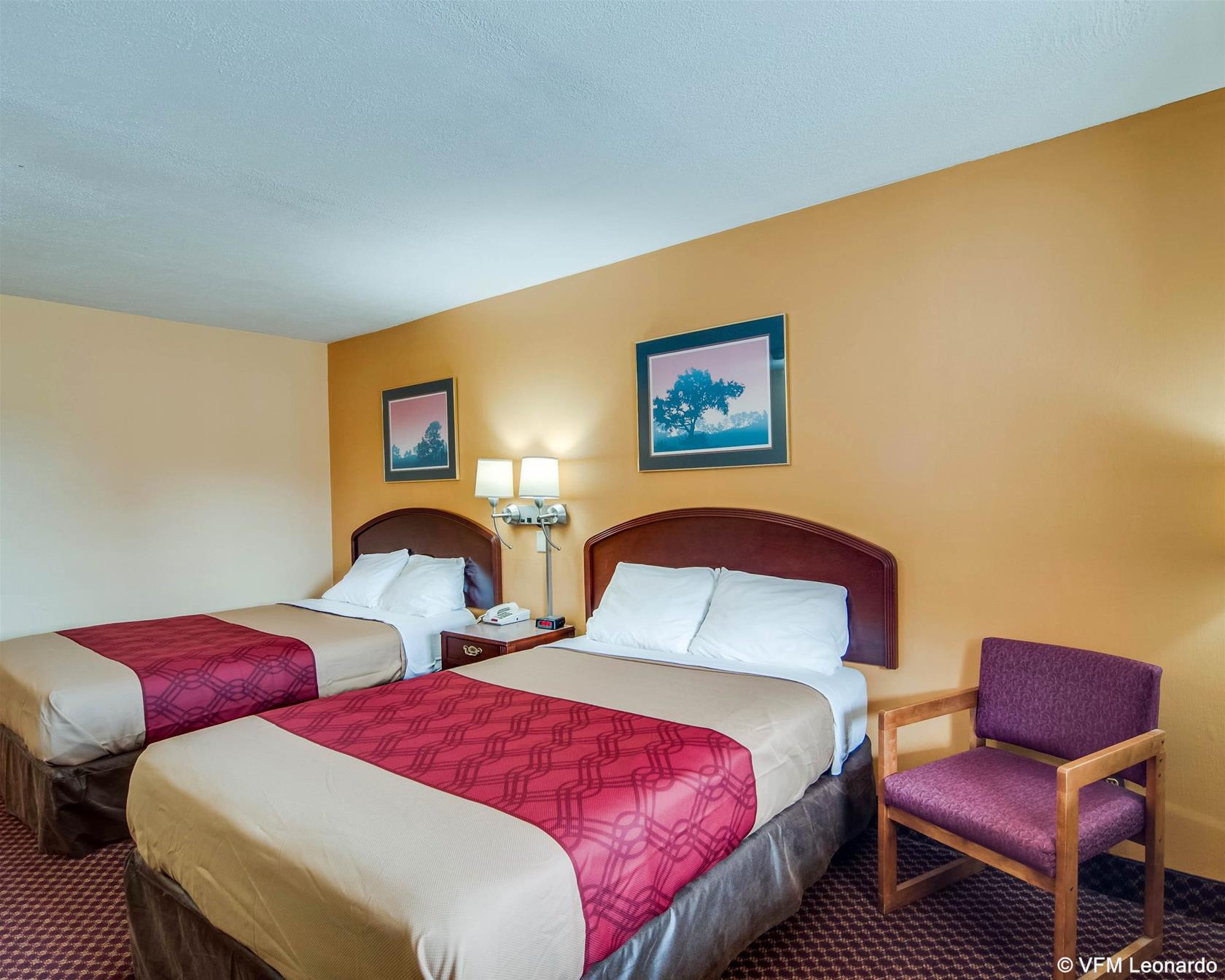 Econo Lodge Near Bluefield College