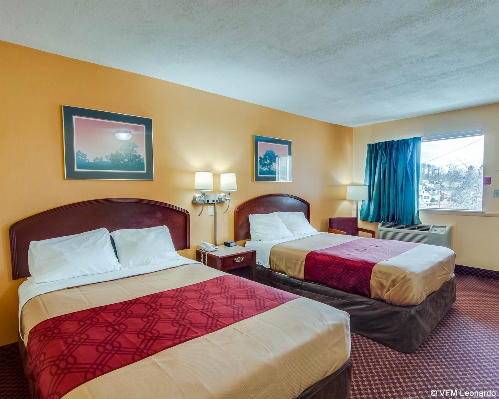Econo Lodge Near Bluefield College