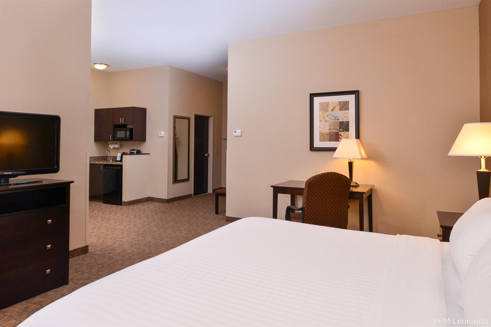 Holiday Inn Express Hotel & Suites Bridgeport