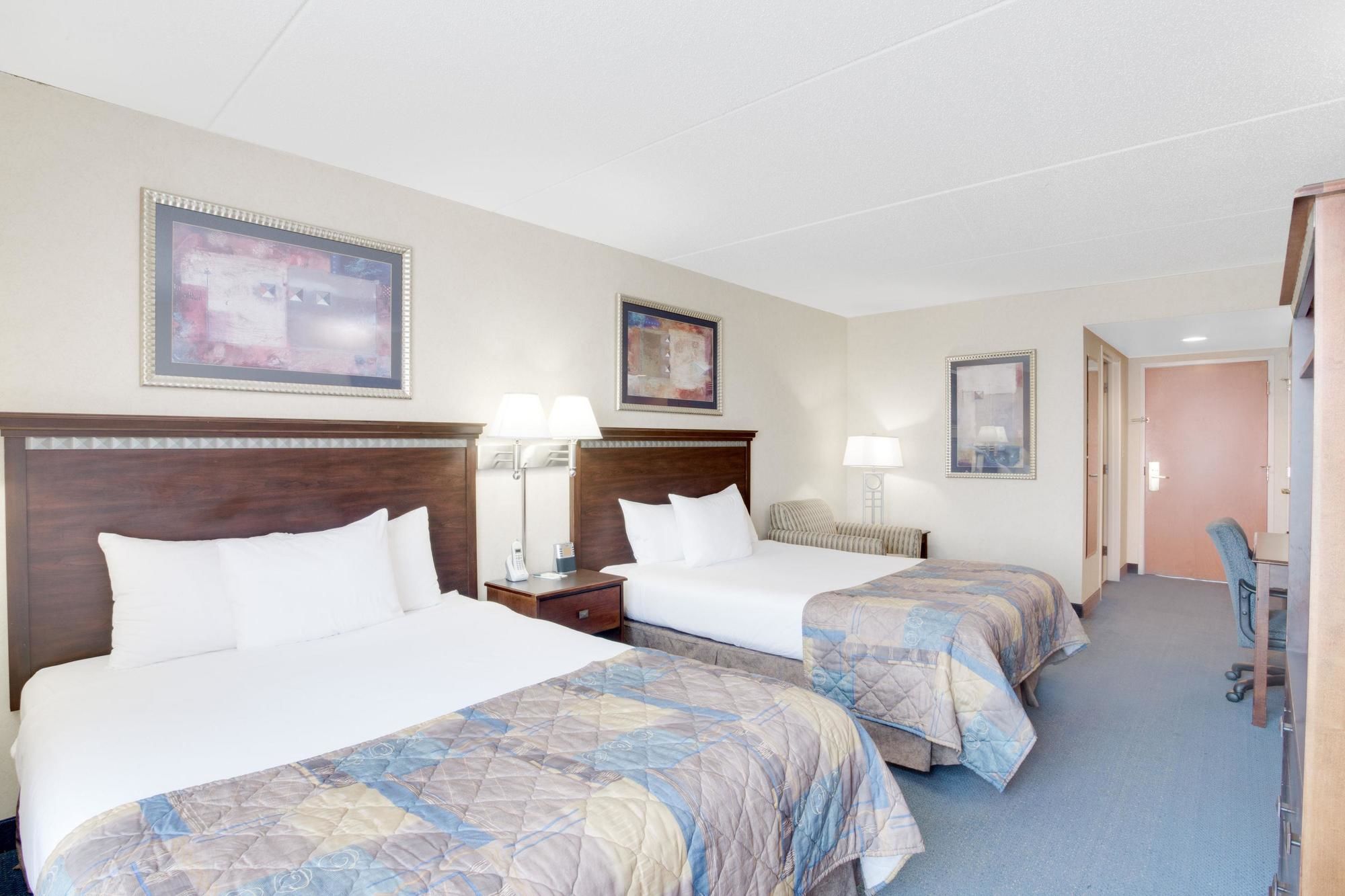 Wingate by Wyndham Bridgeport