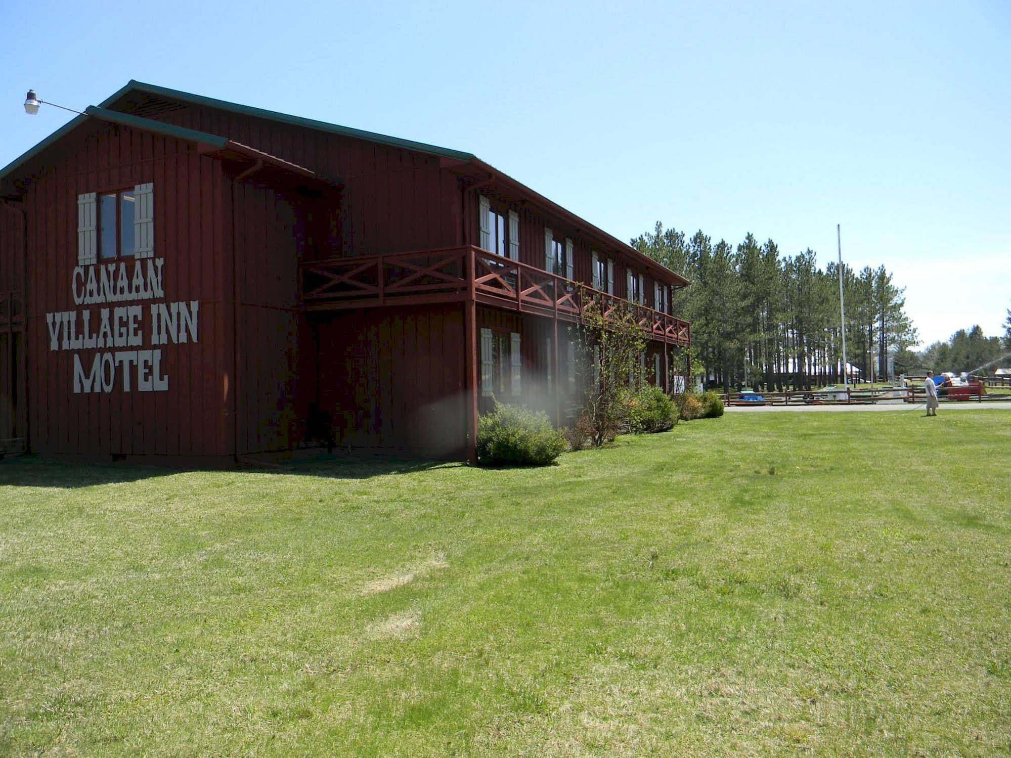 Canaan Village Inn