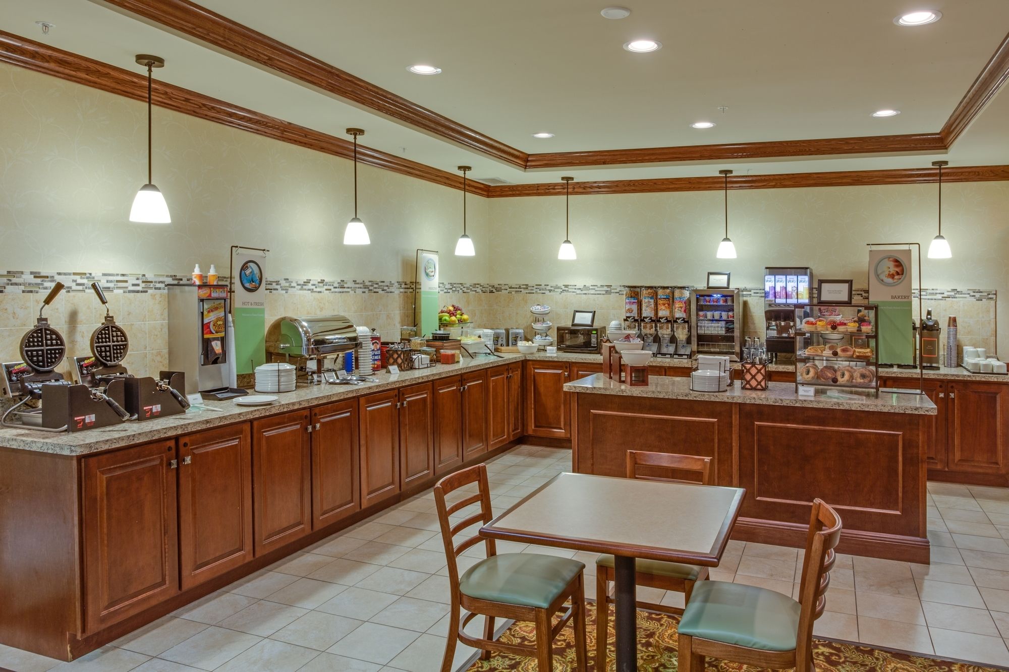 Country Inn & Suites by Radisson, Charleston South, WV