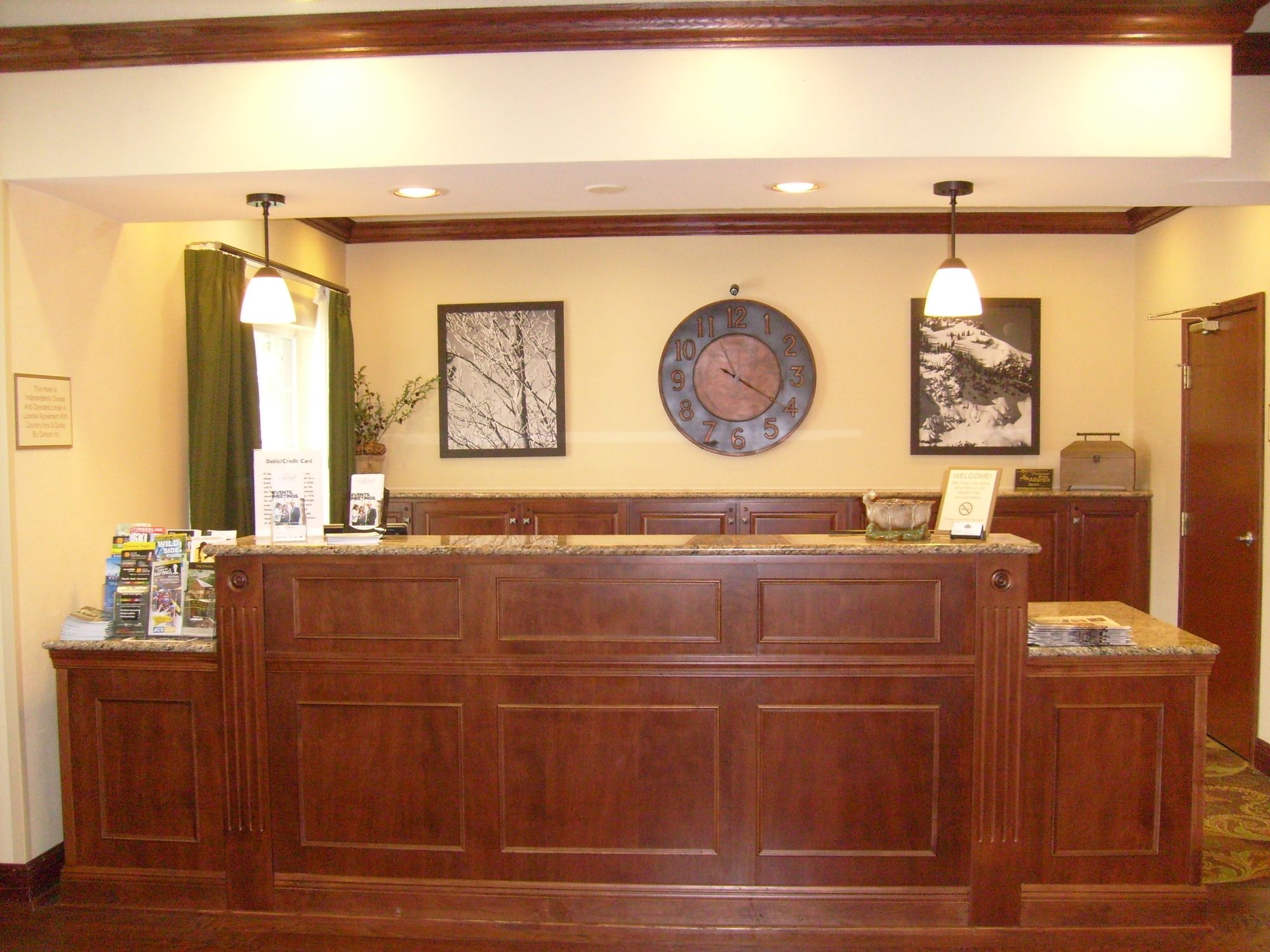 Country Inn & Suites by Radisson, Charleston South, WV
