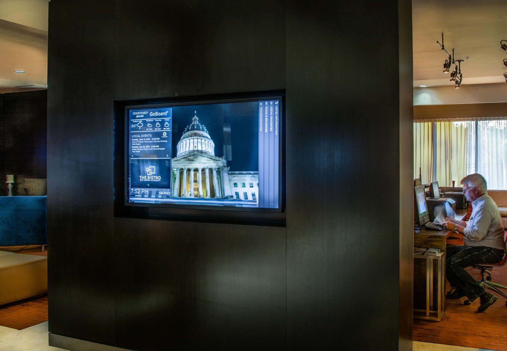 Courtyard Charleston