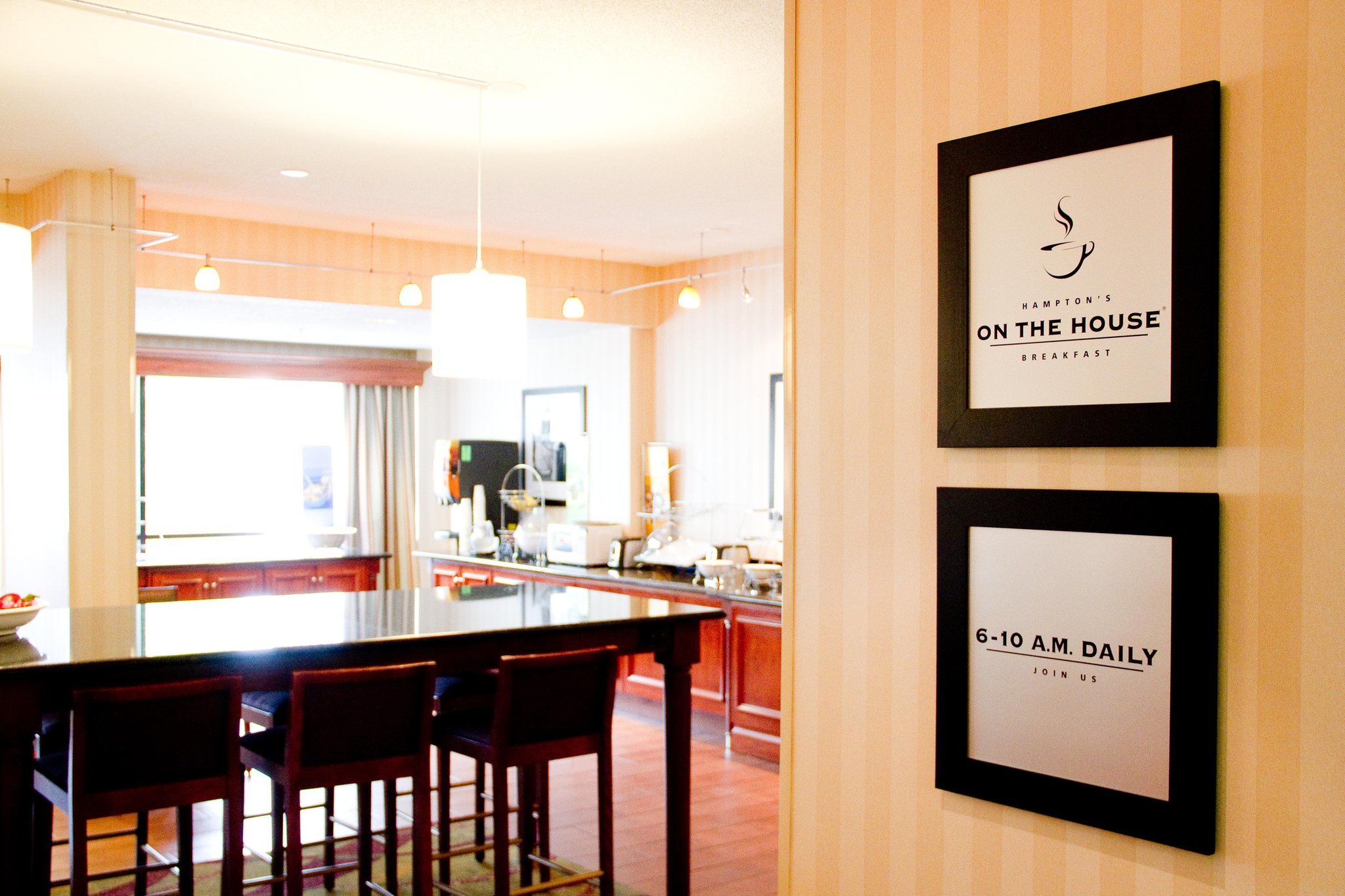 Hampton Inn Charleston Downtown - Civic Center