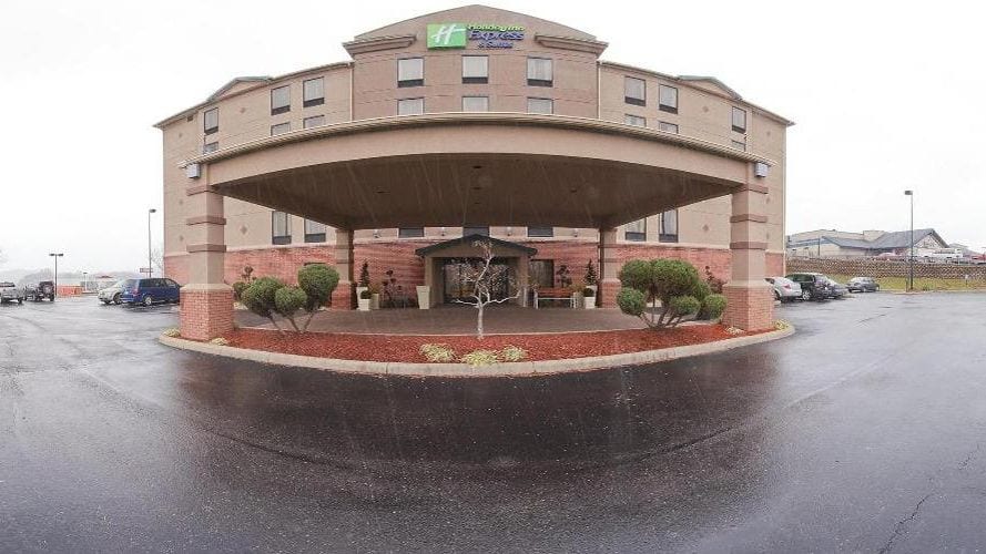 Holiday Inn Express Hotel & Suites Charleston - Southridge