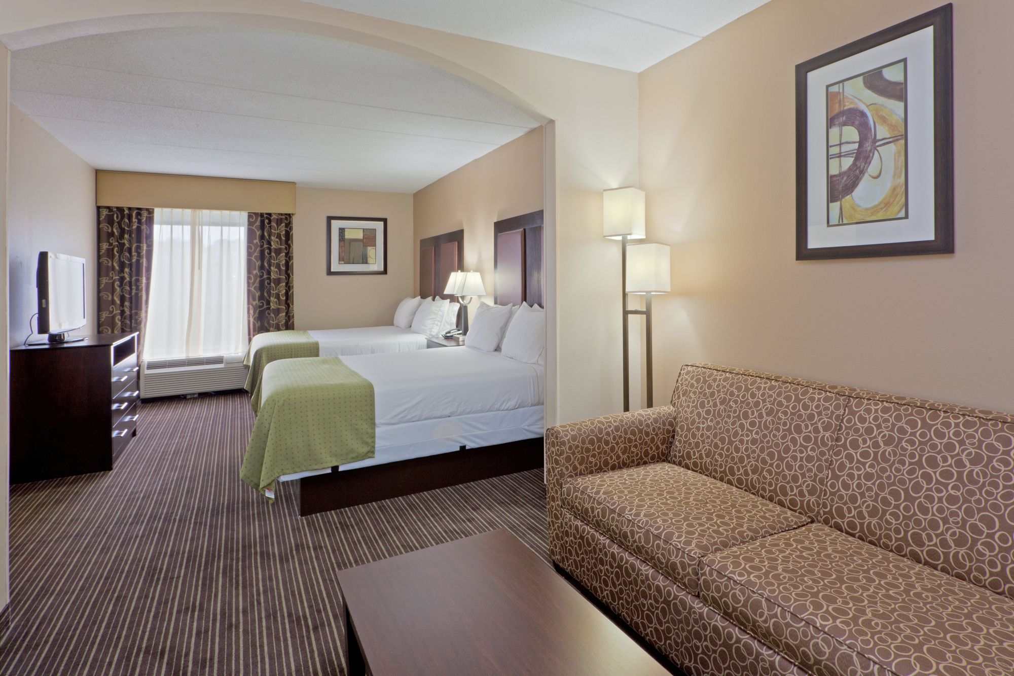 Holiday Inn Express Hotel & Suites Charleston - Southridge