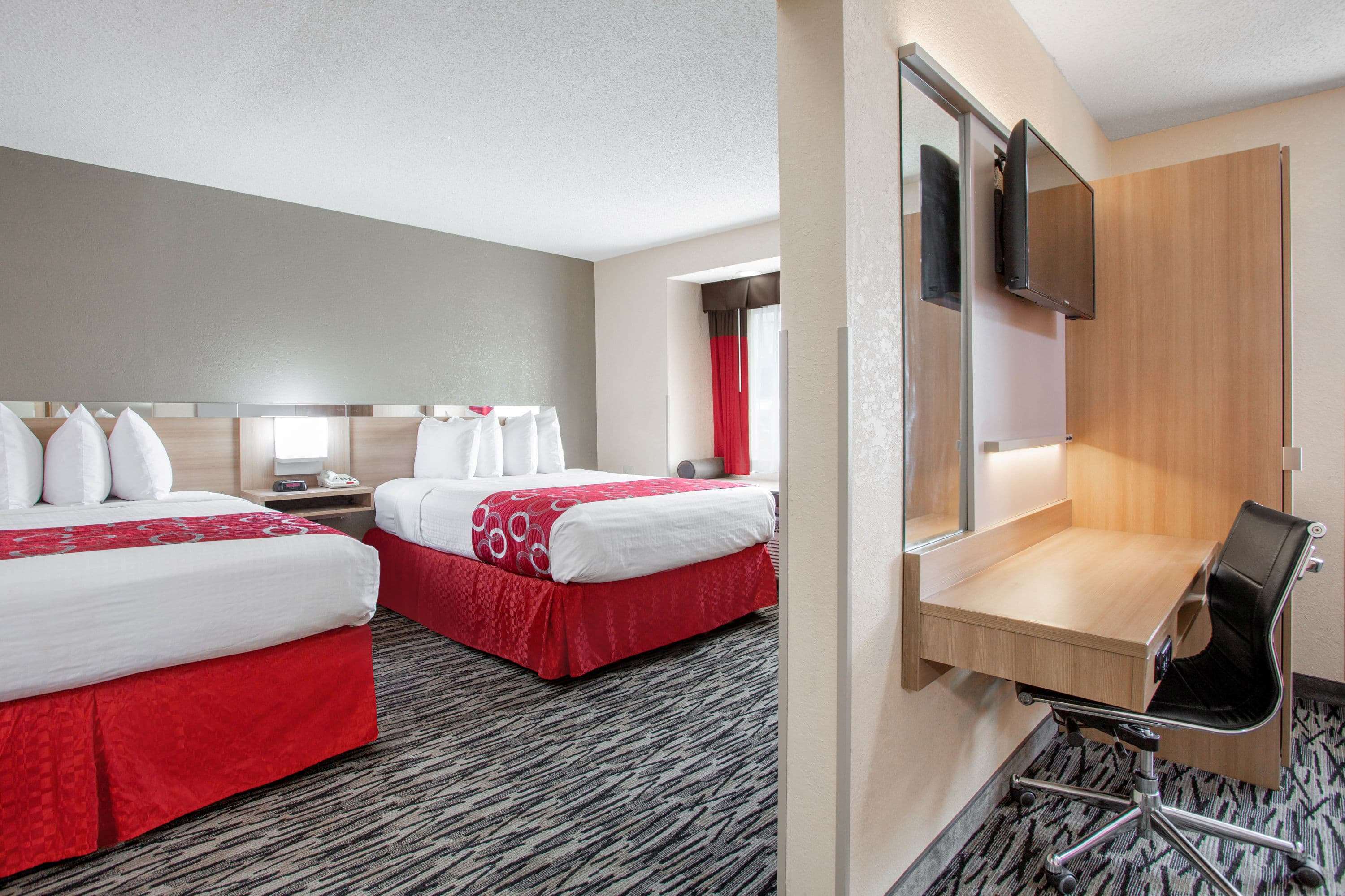 Microtel Inn & Suites by Wyndham Charleston WV