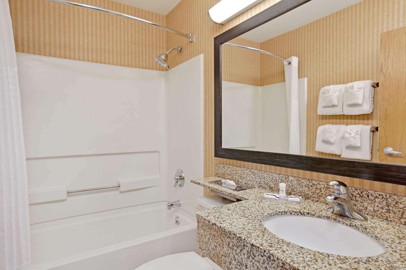 Microtel Inn & Suites by Wyndham Charleston WV