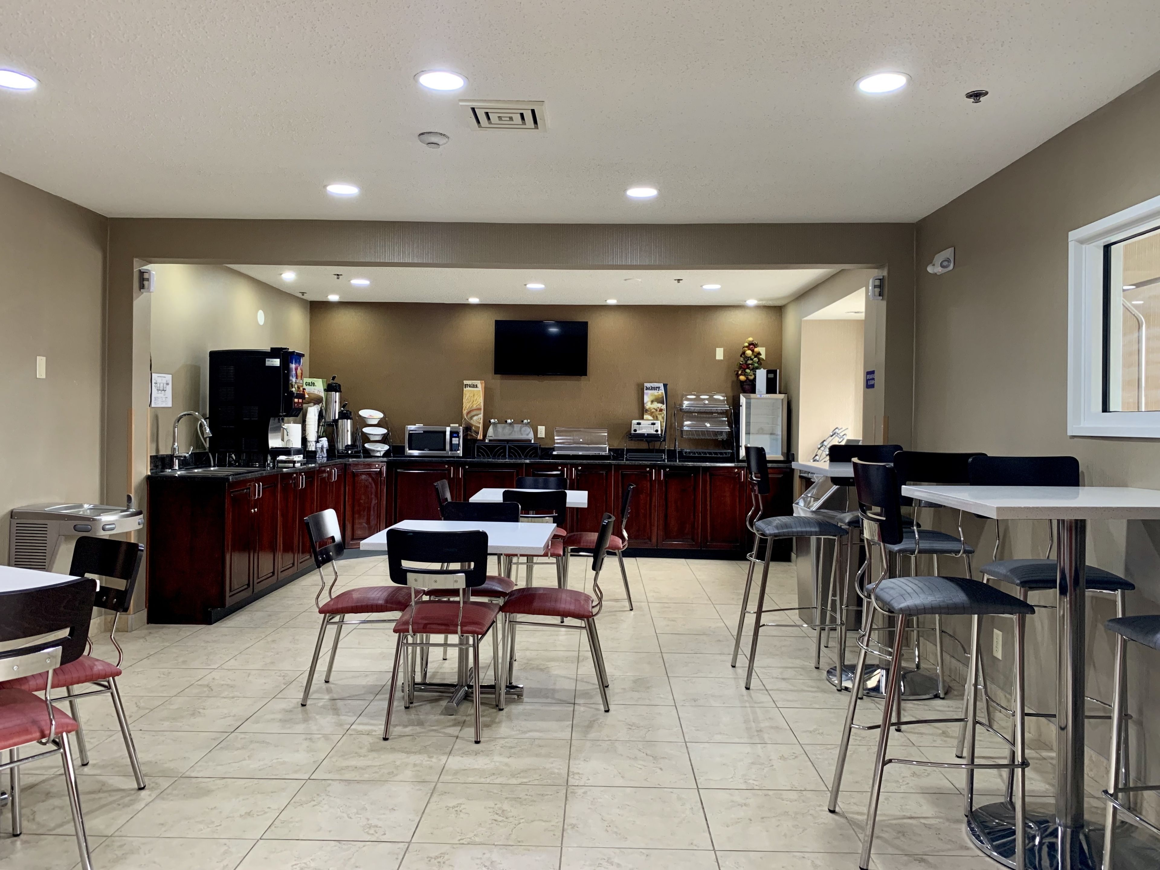 Microtel Inn & Suites by Wyndham Charleston WV