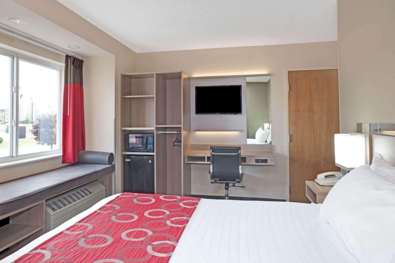 Microtel Inn & Suites by Wyndham Charleston WV