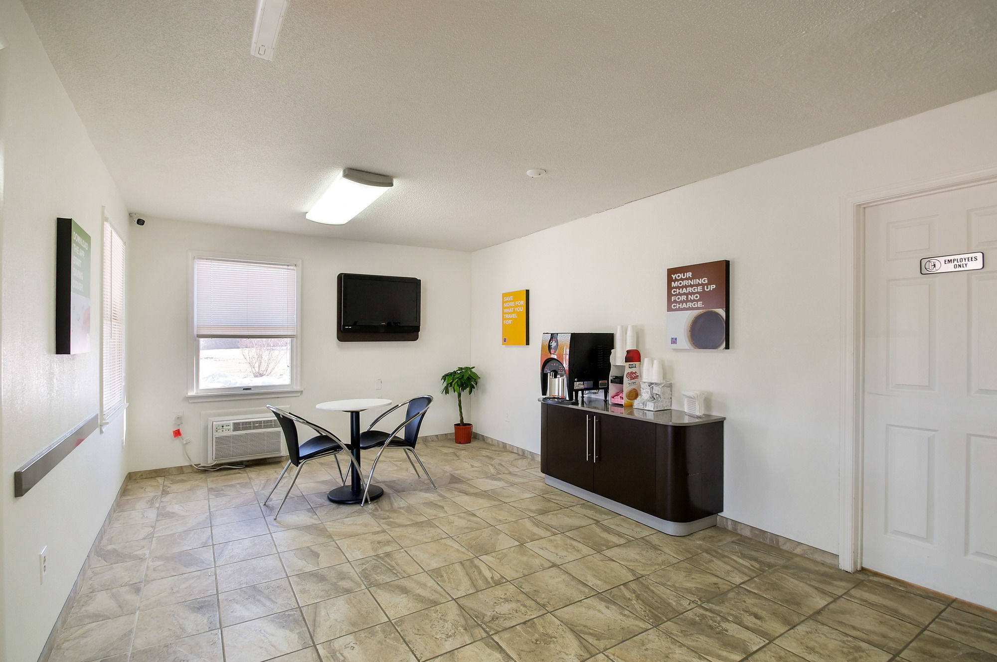 Motel 6 Charles Town