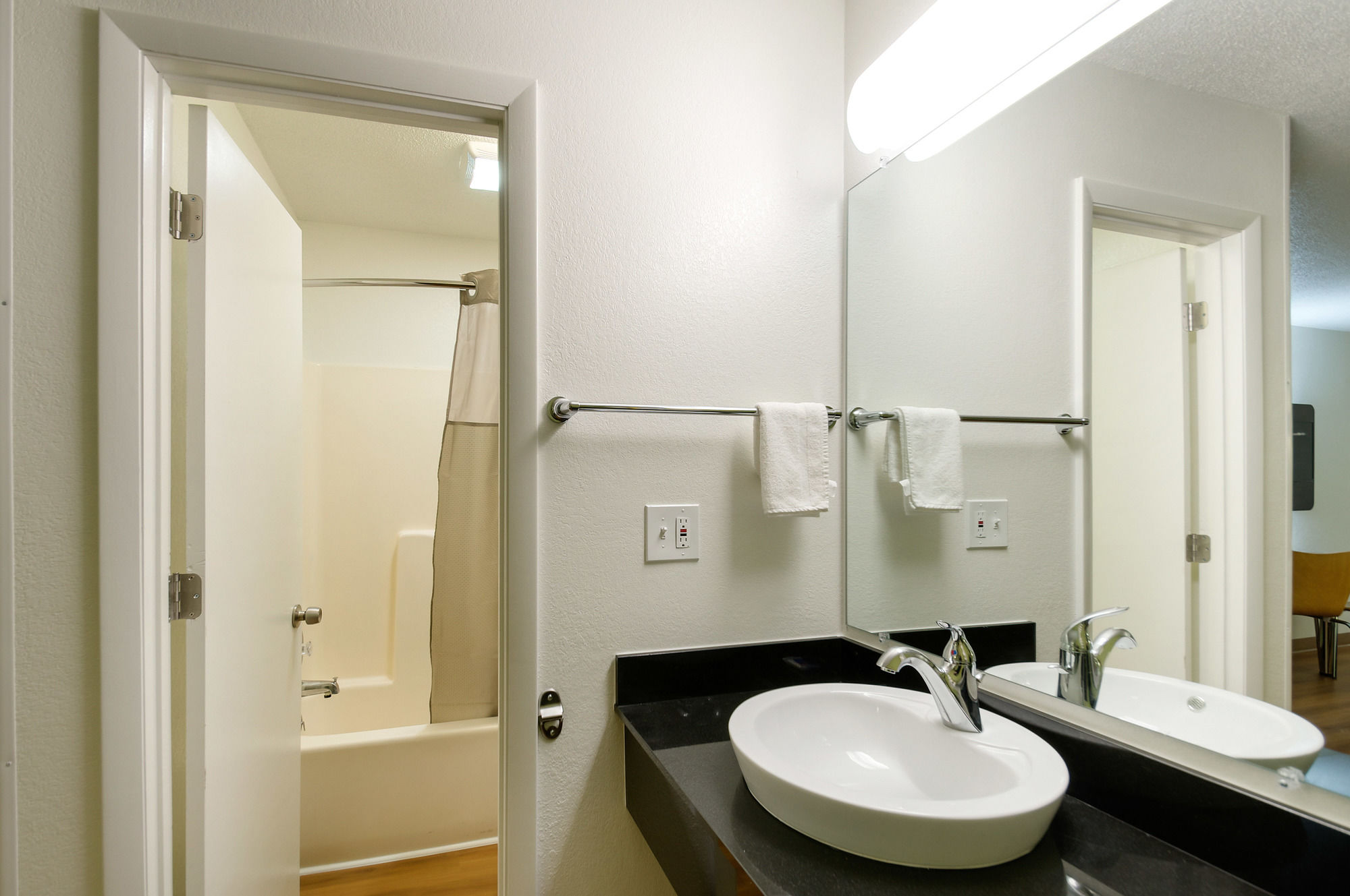 Motel 6 Charles Town