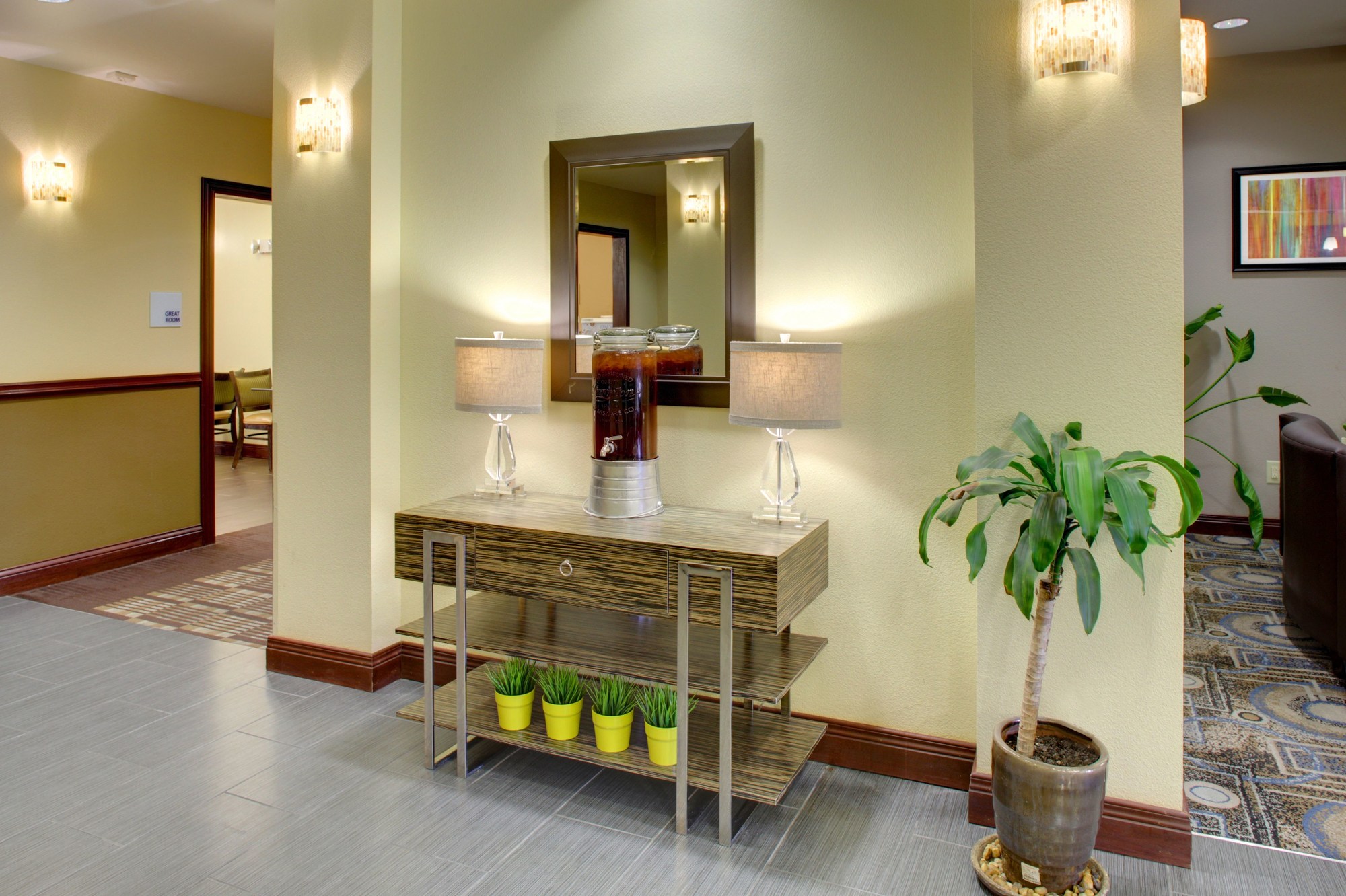 Holiday Inn Express Cross Lanes