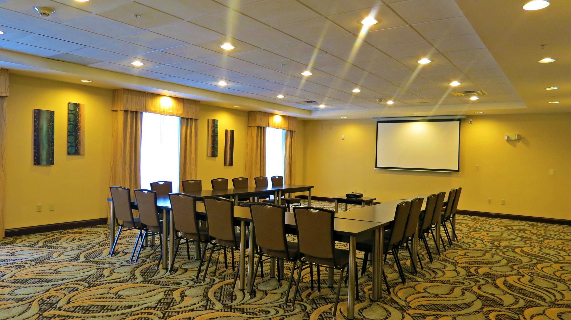 Holiday Inn Express Cross Lanes