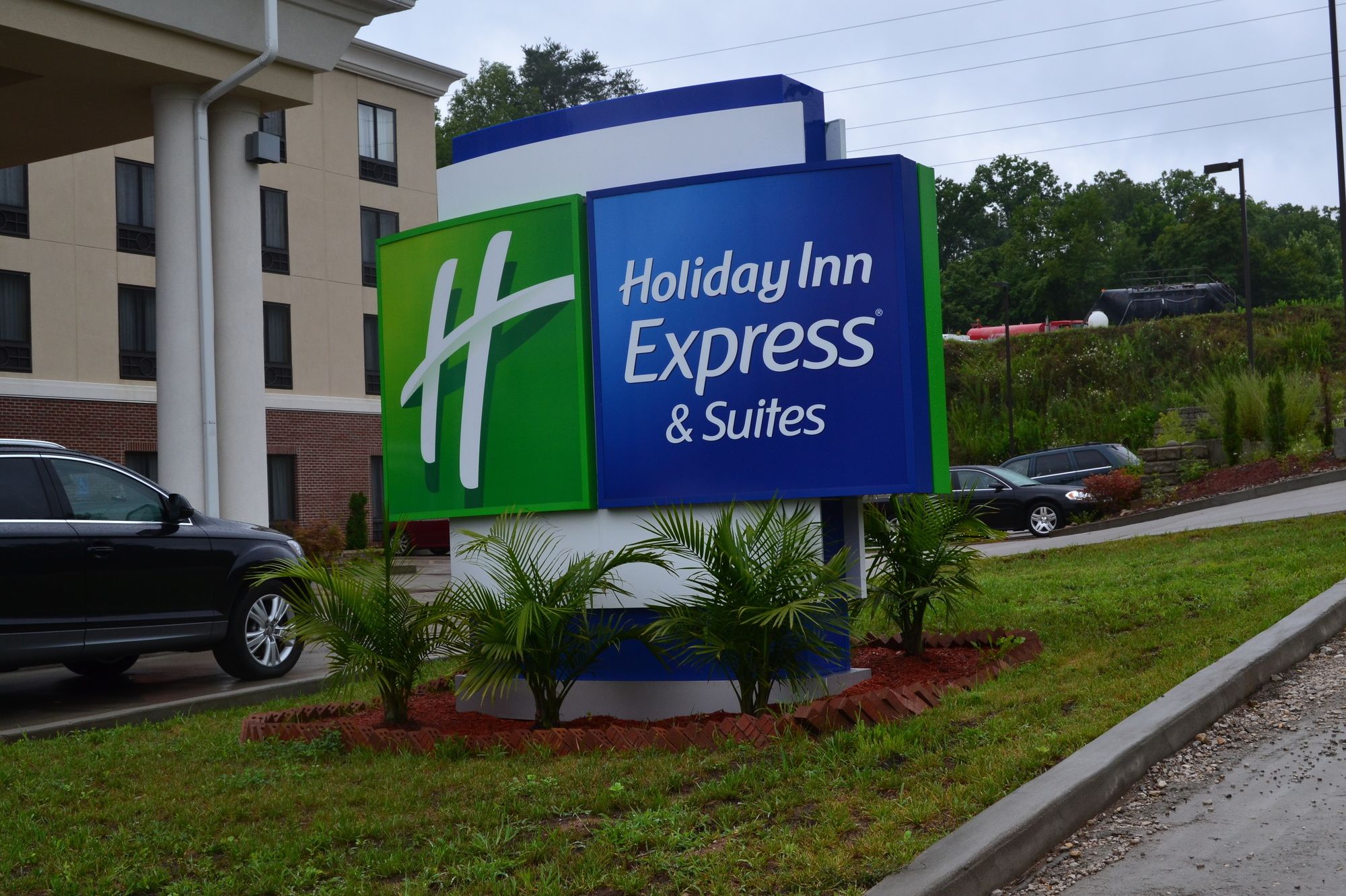 Holiday Inn Express Cross Lanes