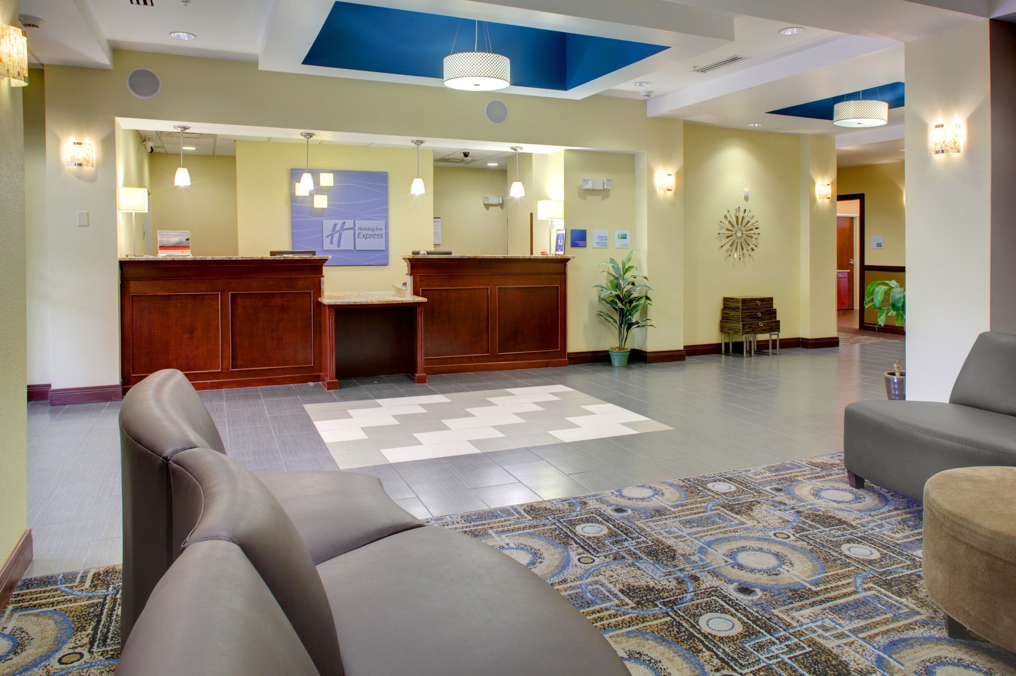 Holiday Inn Express Cross Lanes