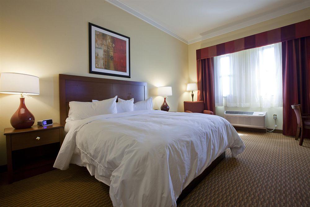 Mardi Gras Casino & Resort